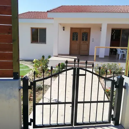Holiday home Livingwaters - House 'eleni'